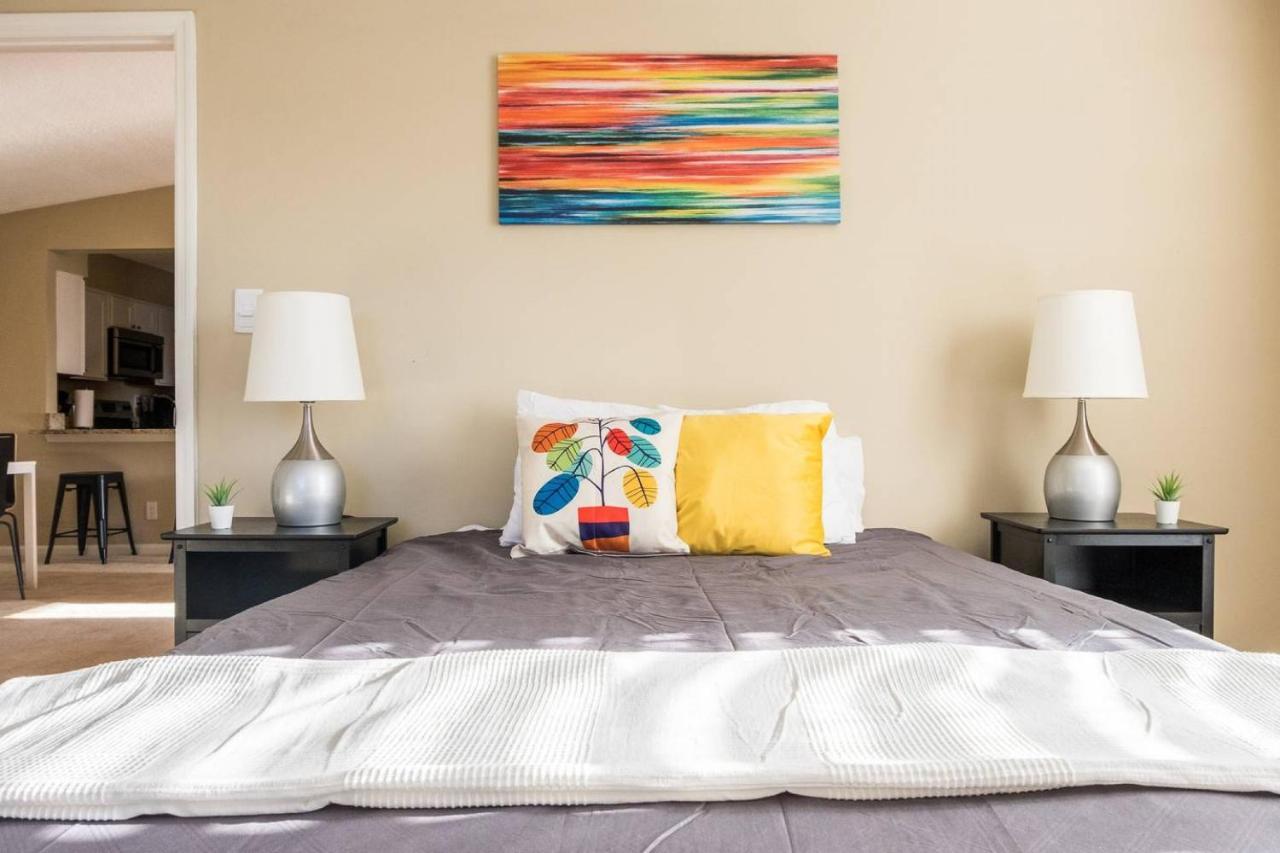 Colorful + Spacious 2Br | Near Spectrum + Stadium Charlotte Extérieur photo